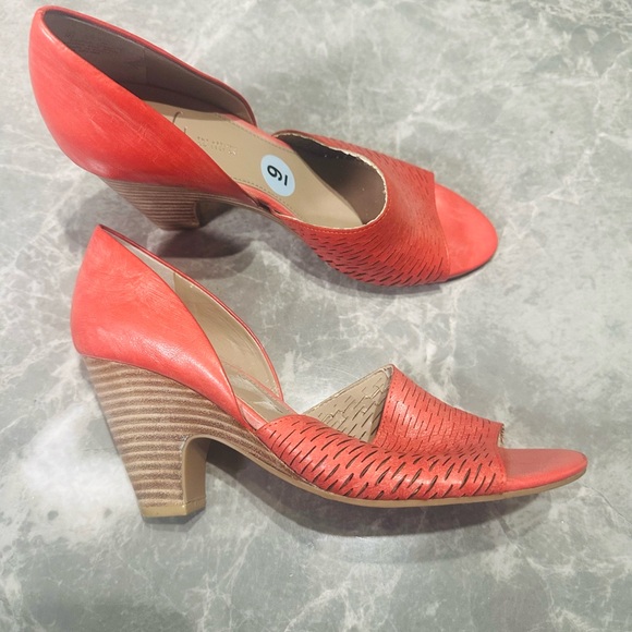 Franco Sarto Artist Collection Selina D’Orsay Block Heels SZ 9 Peach Leather - Picture 2 of 5